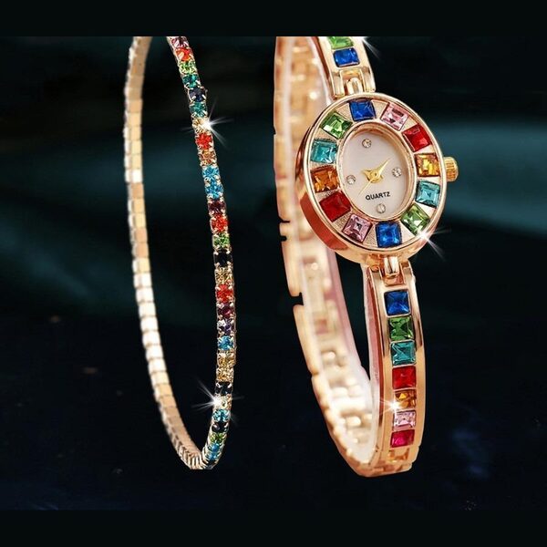 Relógio com pulseira de strass